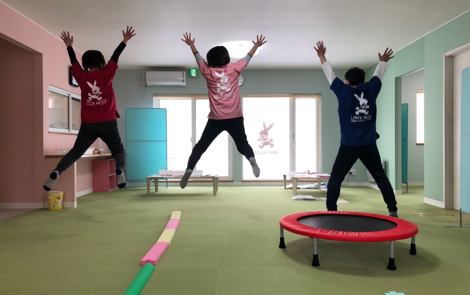 株式会社ラウレア